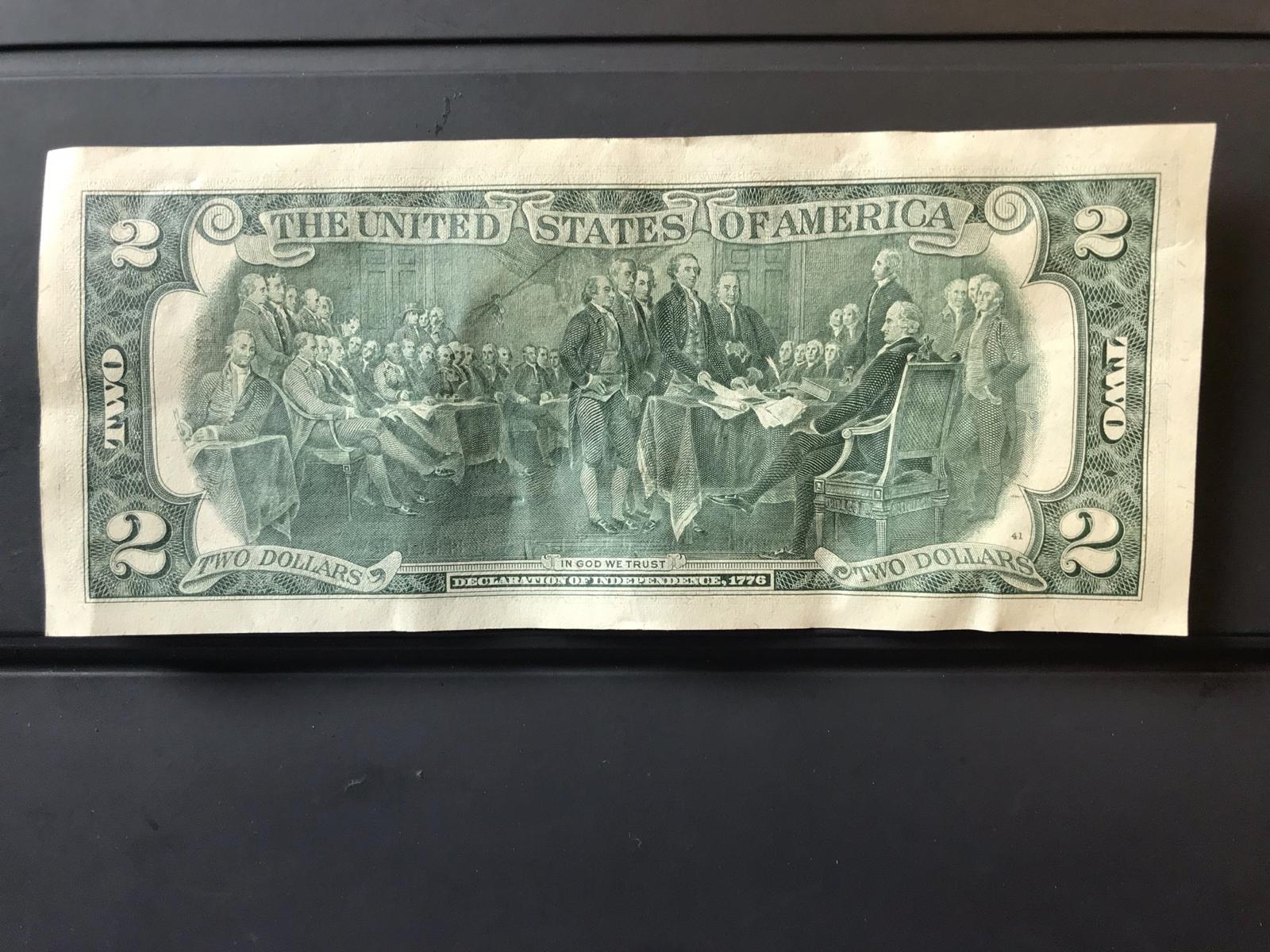 2-Dollar-Bills